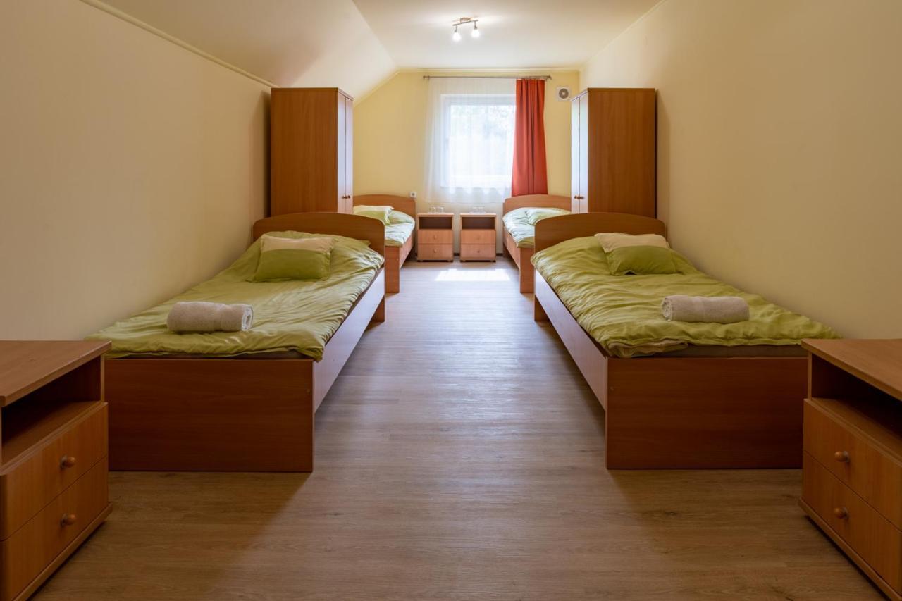 Kiraly Lovastanya Panzio Bed & Breakfast Janoshalma Eksteriør bilde