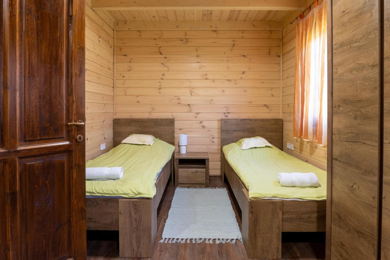 Kiraly Lovastanya Panzio Bed & Breakfast Janoshalma Eksteriør bilde