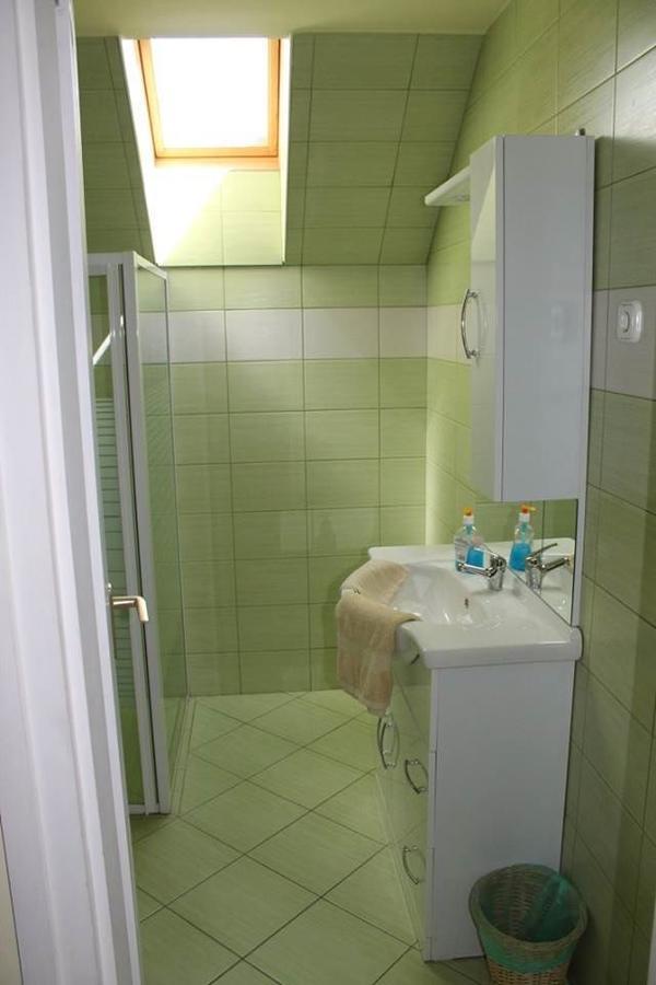 Kiraly Lovastanya Panzio Bed & Breakfast Janoshalma Eksteriør bilde
